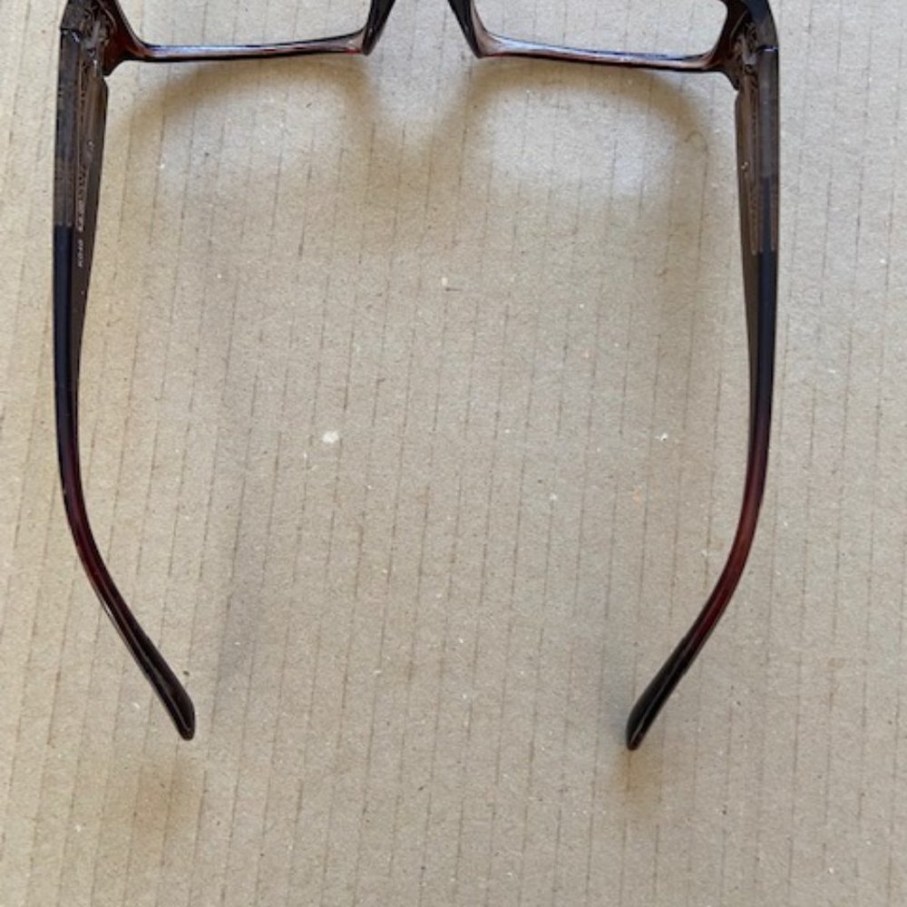 - Unused  eye glass single vision chocolate frame prescription lense No +2 incl